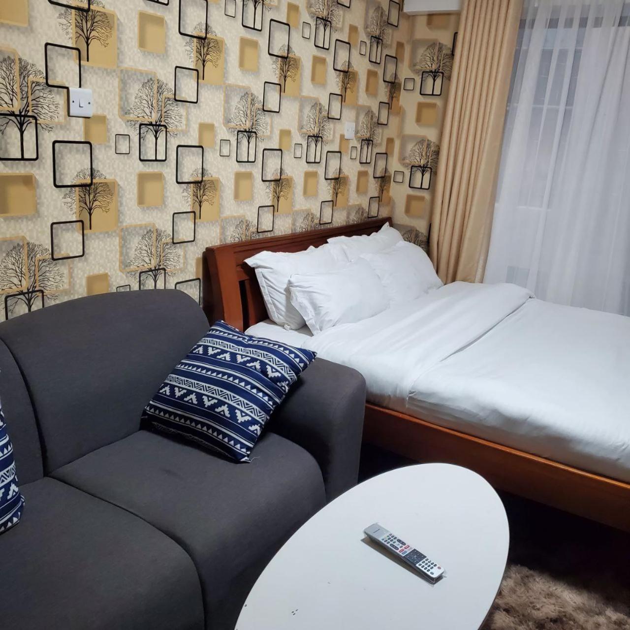 דירות ניירובי Lovely & Cozy Compact Studio Near Airport With Rooftop View מראה חיצוני תמונה