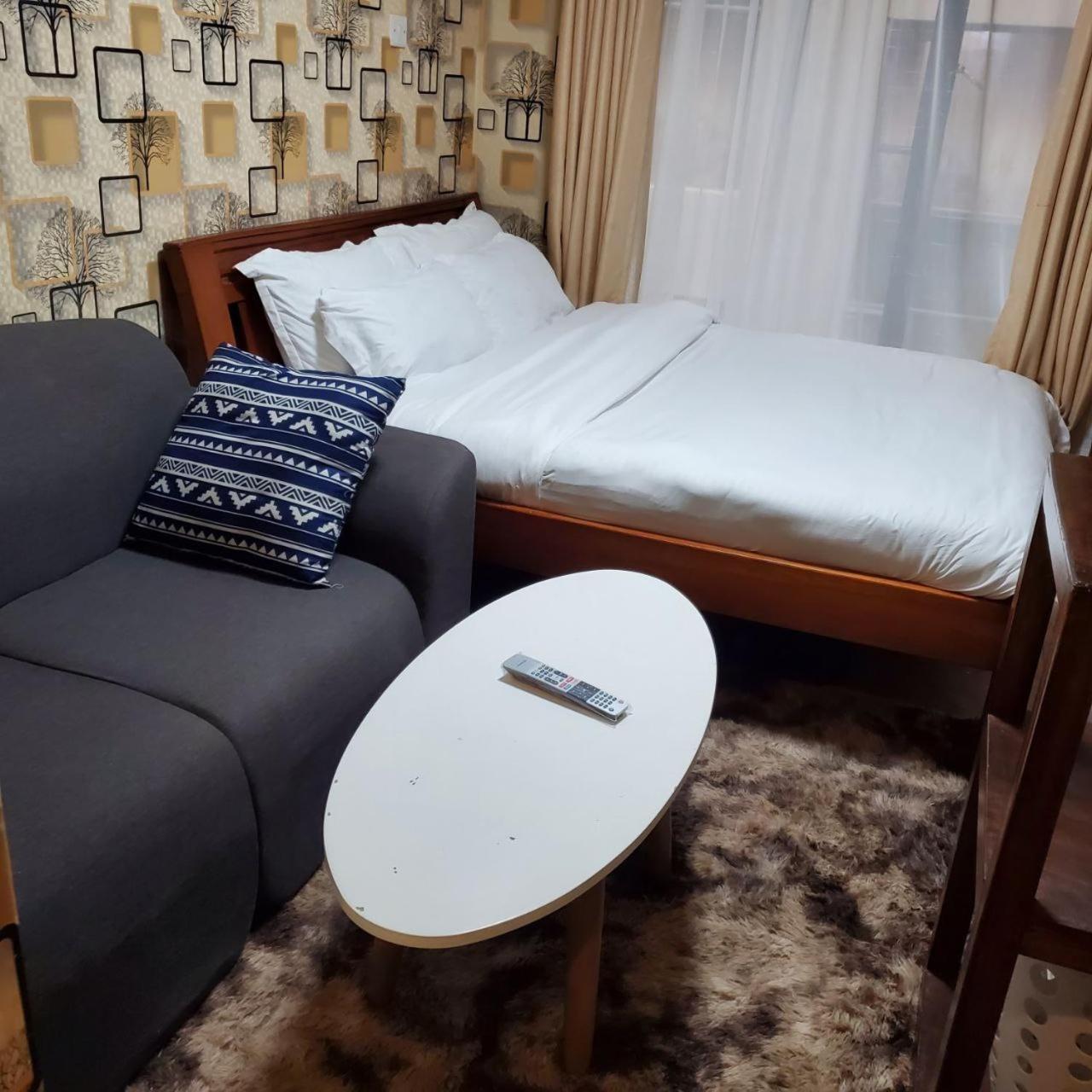 דירות ניירובי Lovely & Cozy Compact Studio Near Airport With Rooftop View מראה חיצוני תמונה